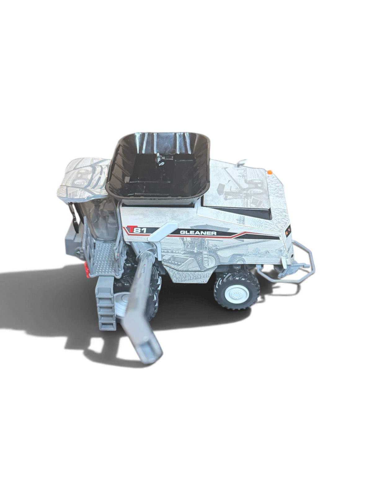 1/64 Gleaner T81 Highly Detailed Combine – “The Final Acre”