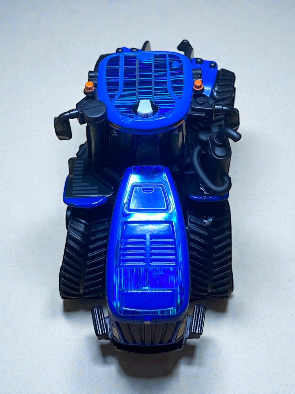 1/64 T9.700 SmartTrax II Prestige Tractor — Custom Blue Chrome Flake Wrap - Tractor Wrap Factory