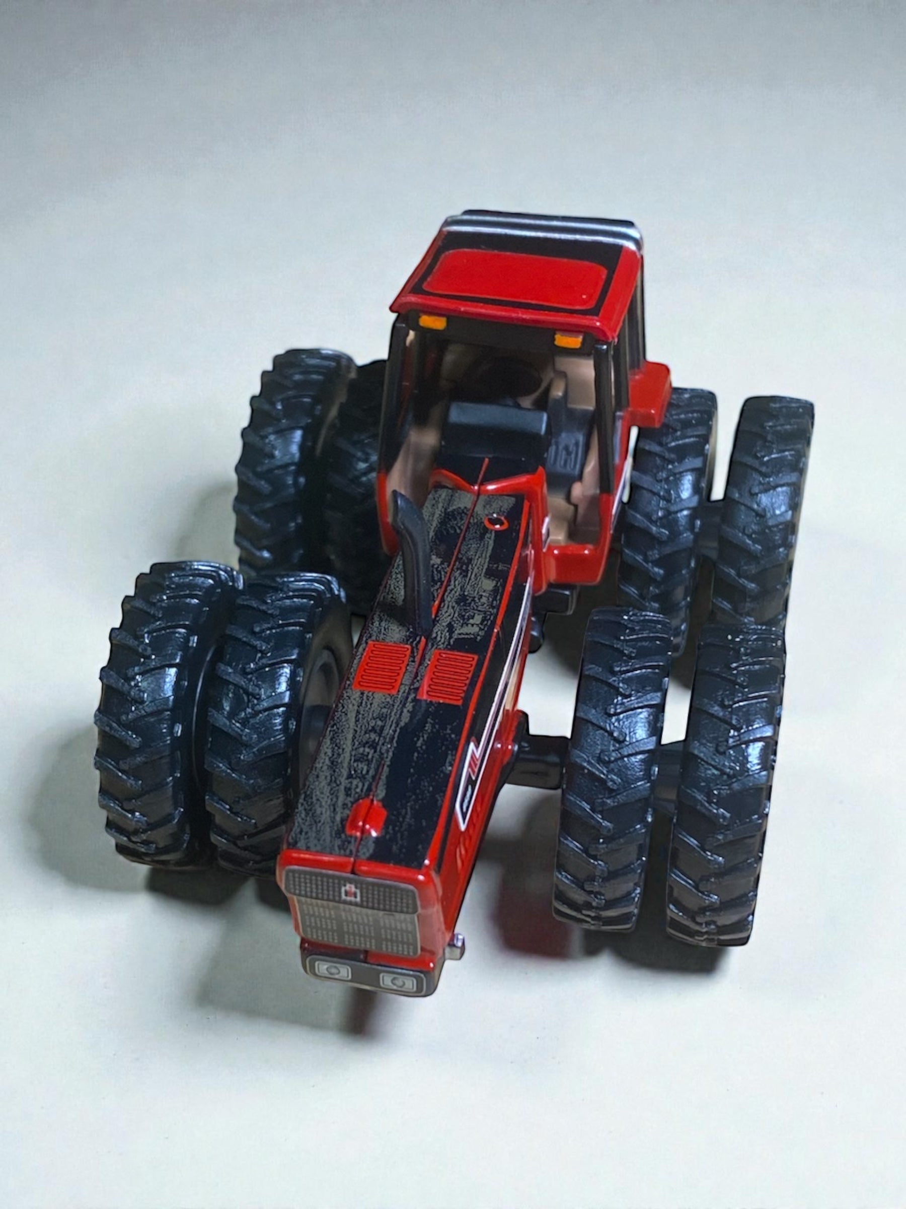 1/64 International Harvester 6588 2+2 — Custom Engraved Tillage Scene Wrap - Tractor Wrap Factory