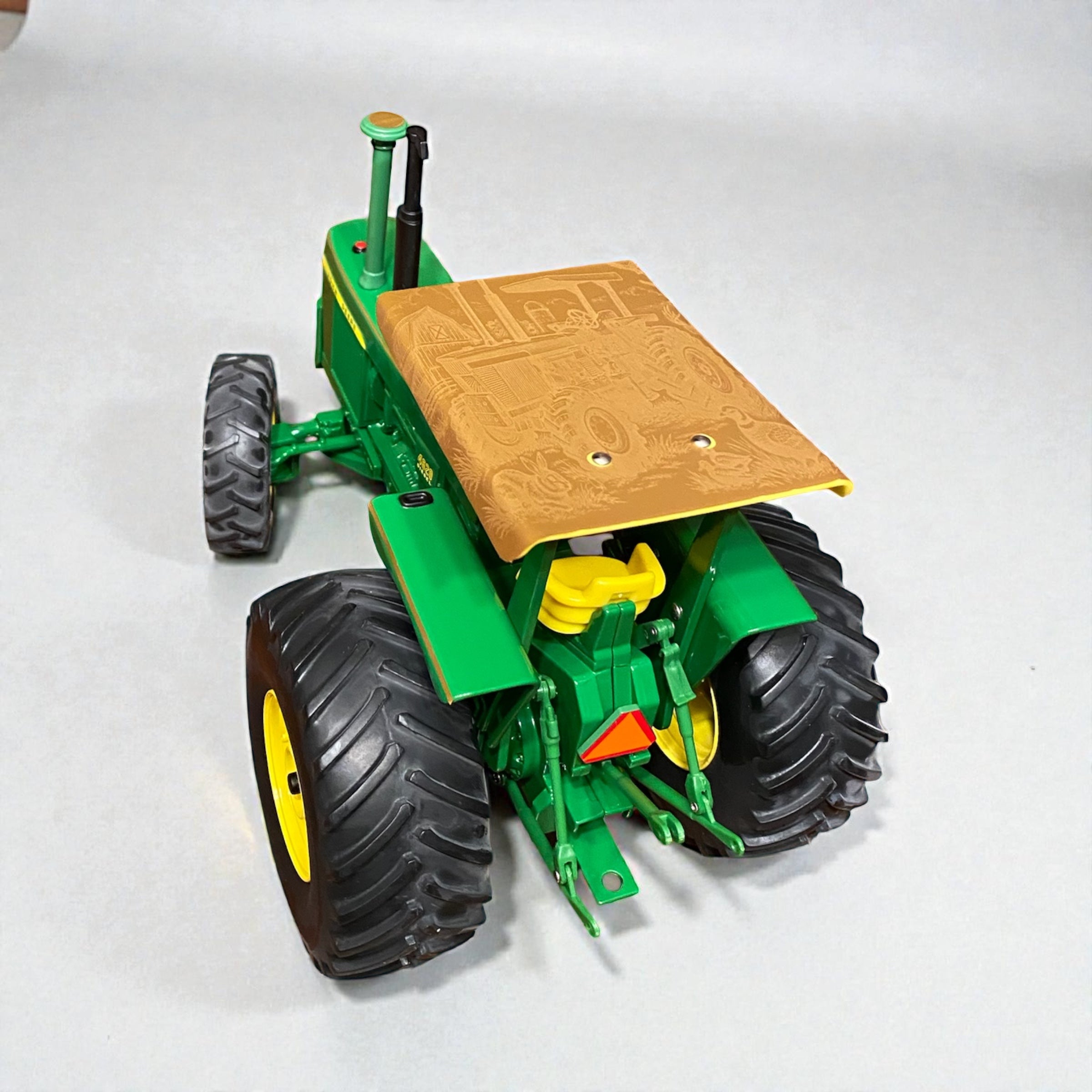 1/16 John Deere 4620 50th Anniversary Prestige Custom Touch of Gold Tractor - Tractor Wrap Factory