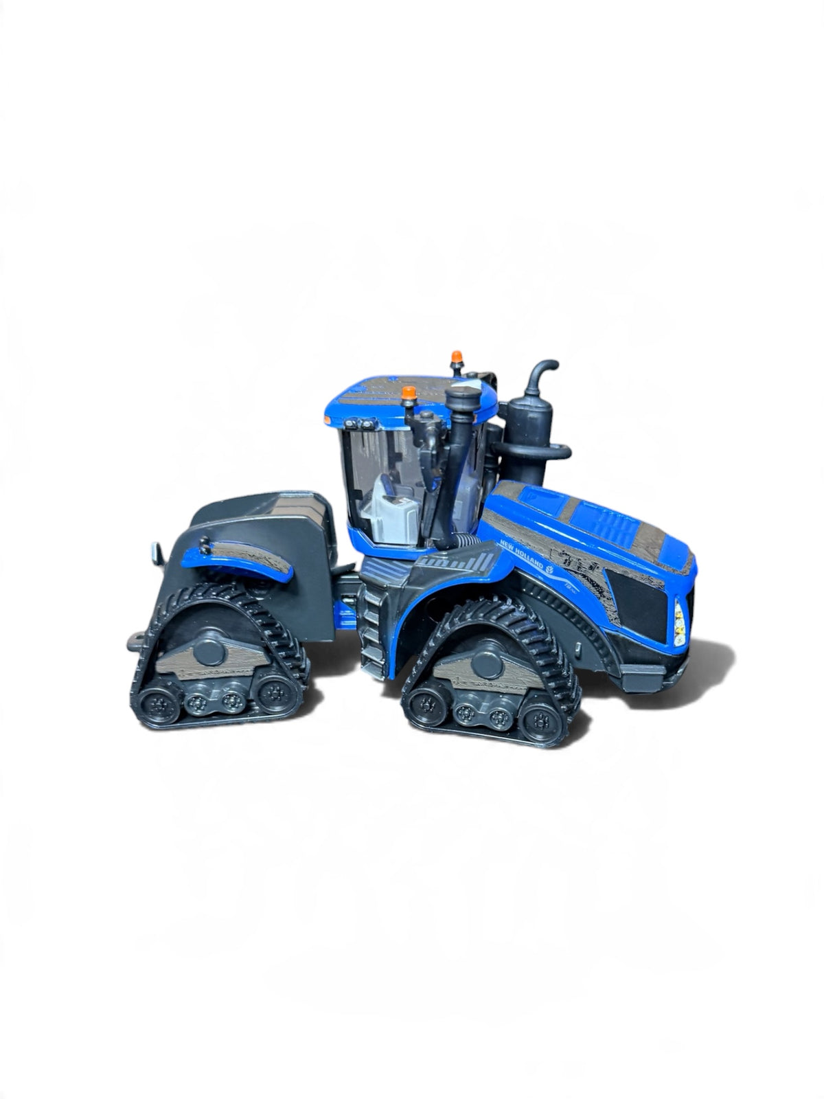 1/64 New Holland T9.700 SmartTrax II Prestige Tractor – “Ground Force”