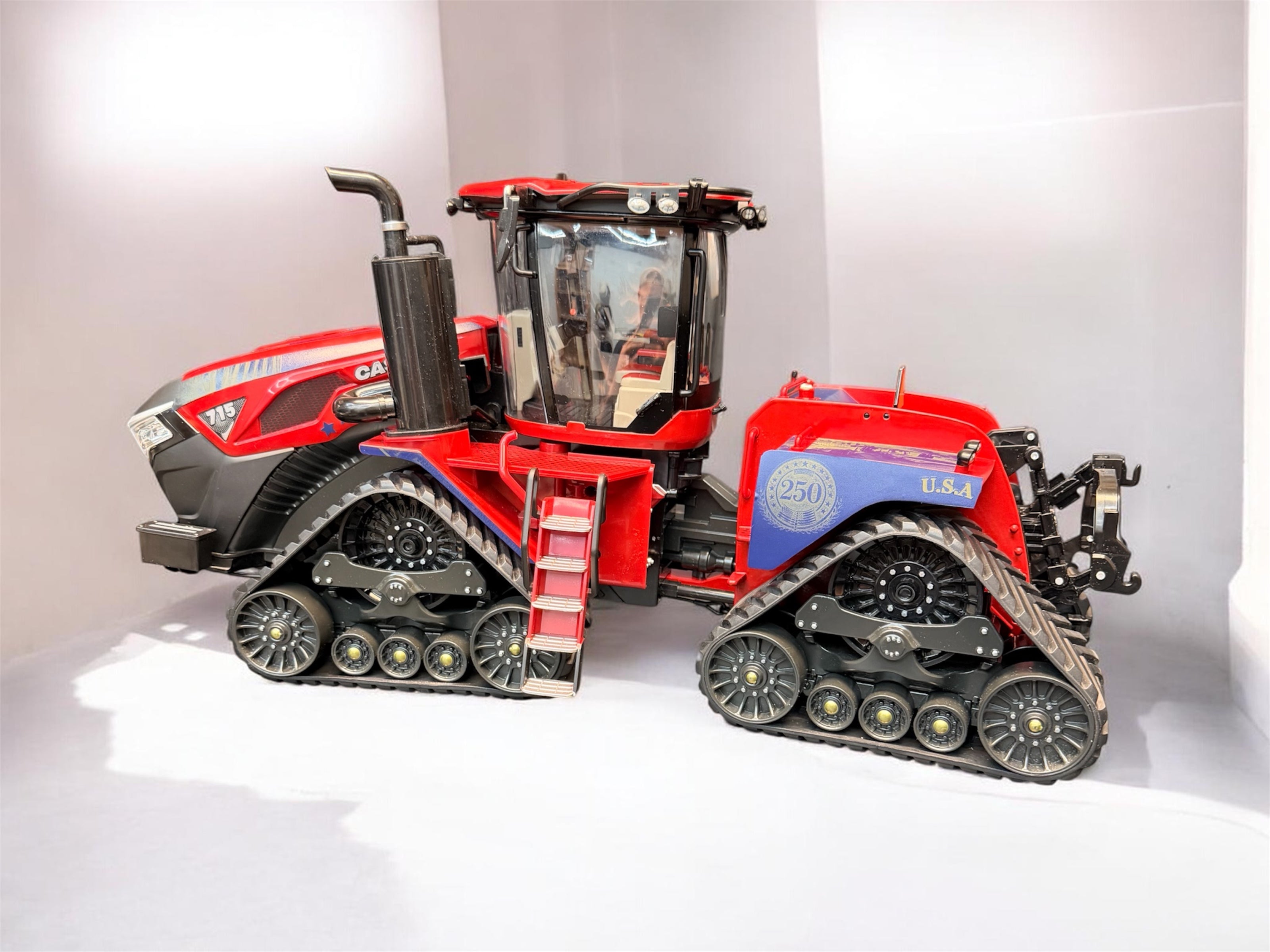America 250 Limited Edition 1:16 Case IH 715 QuadTrac Tractor | Patriotic USA 250th Engraved Wrap