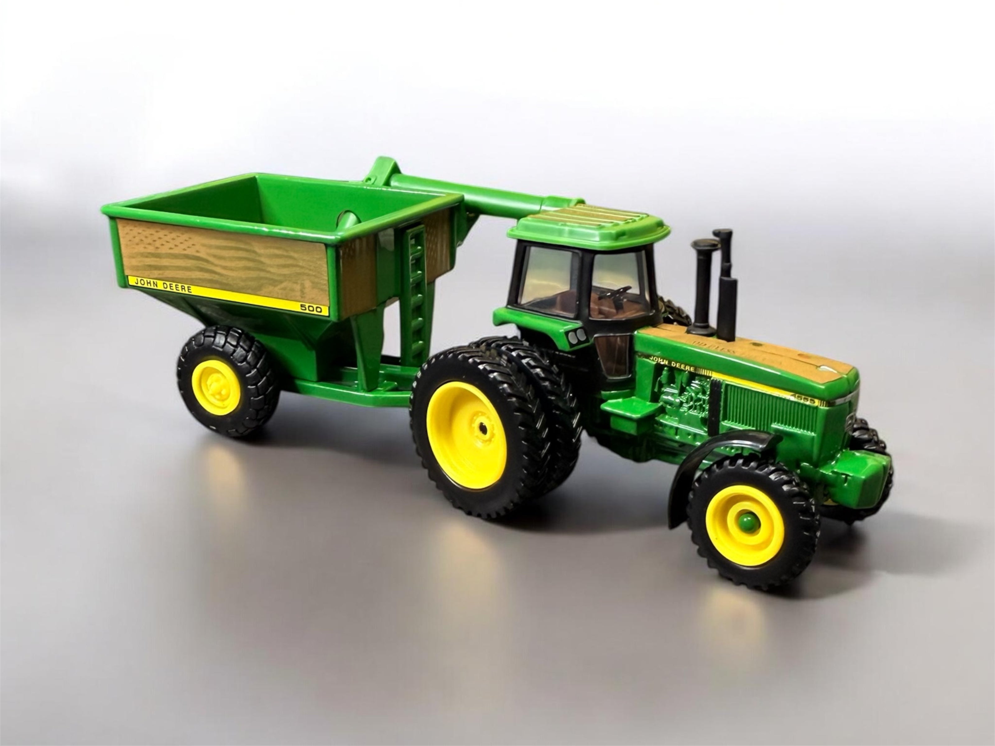 God Bless the USA – 1/64 JD 7720 Gold Engraved Custom Harvest Set (1 of 1)