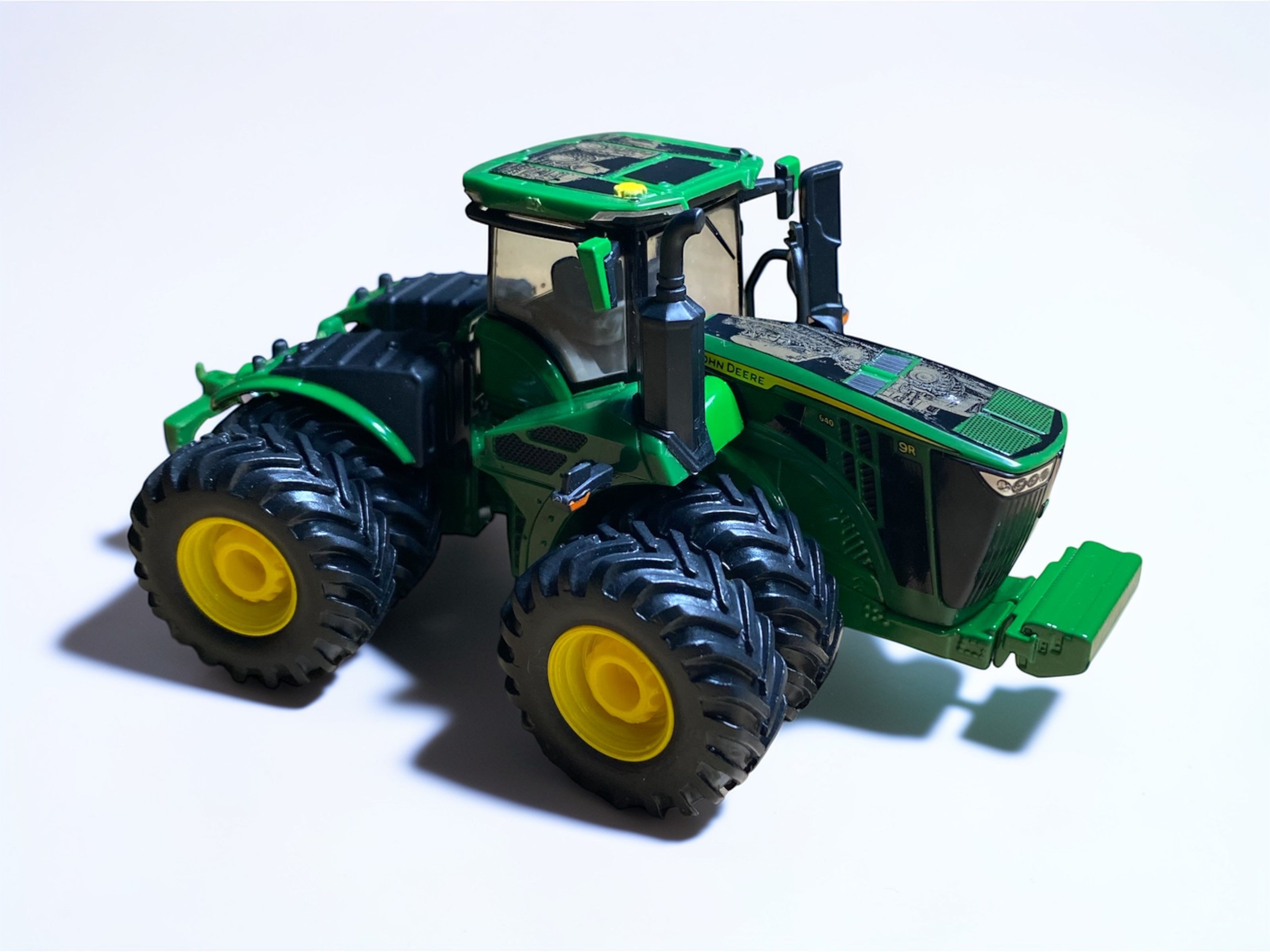 1/64 John Deere 9R 640 Custom Engraved Air Seeder Scenery Wrap – Collector Edition - Tractor Wrap Factory