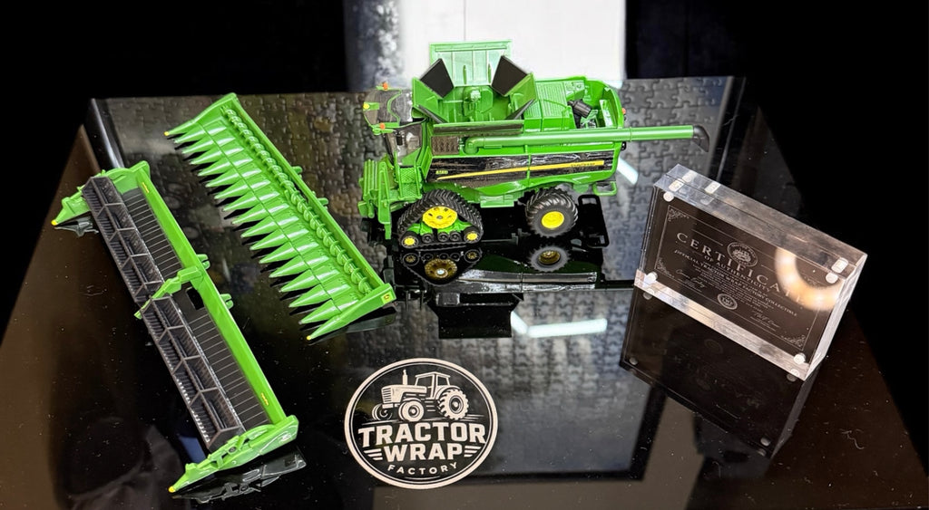 1/64 John Deere S780 Tracked Combine Prestige Collection – “The Harvest Run”