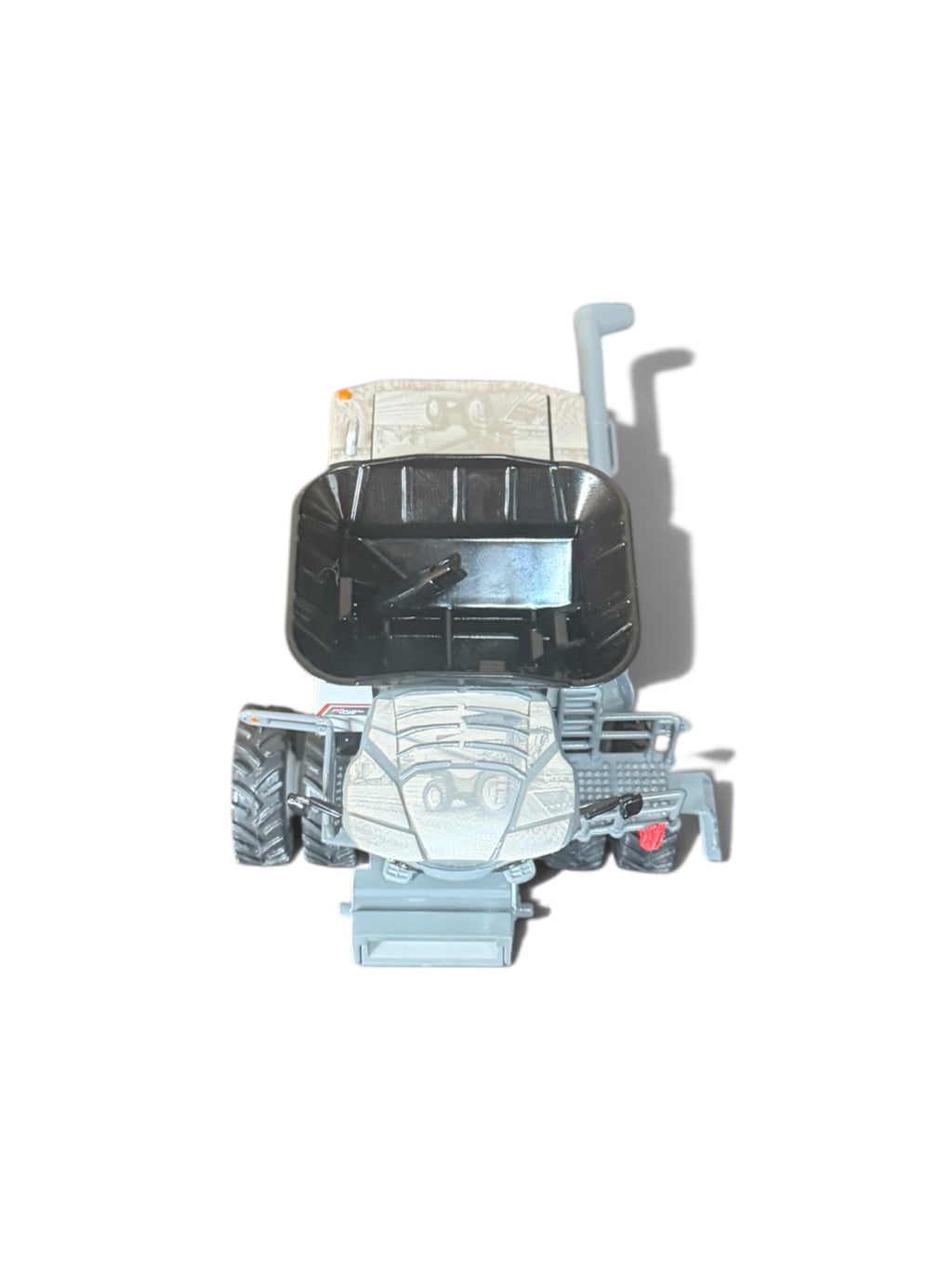 1/64 Gleaner T81 Highly Detailed Combine – “The Final Acre”