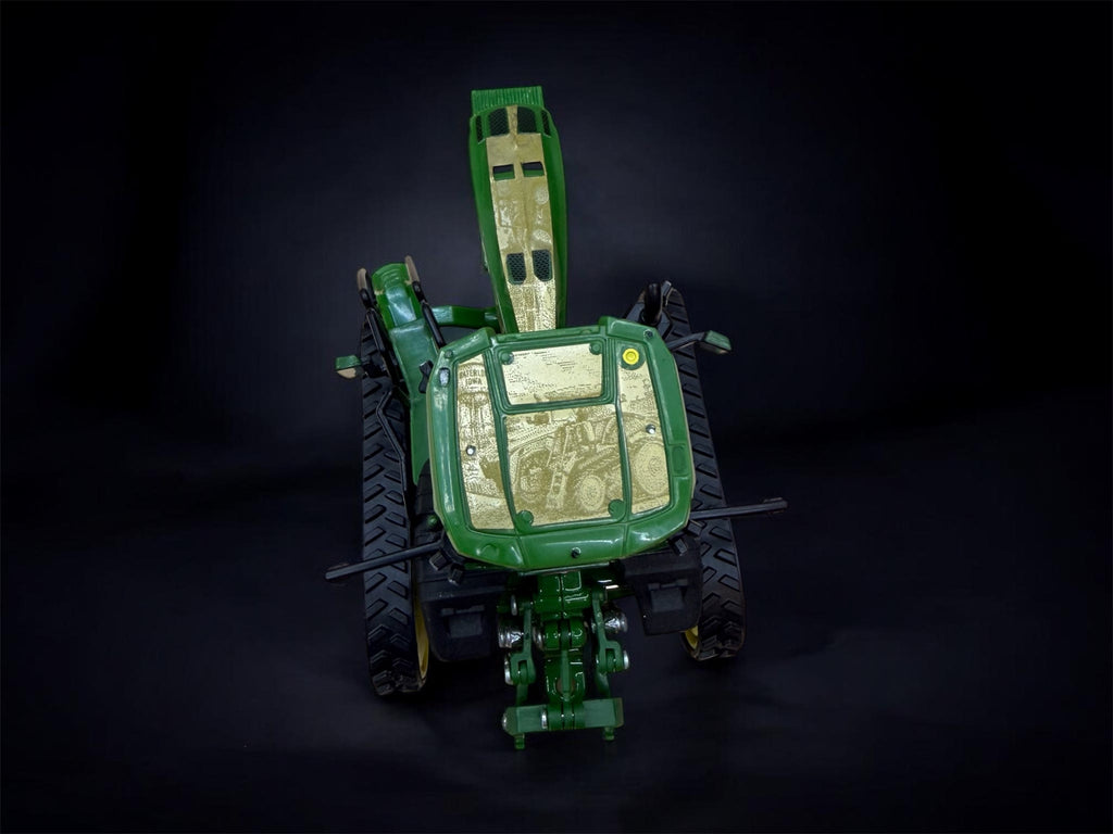 1/64 John Deere 8R Series “Waterloo Legacy” – Prestige Collector Set