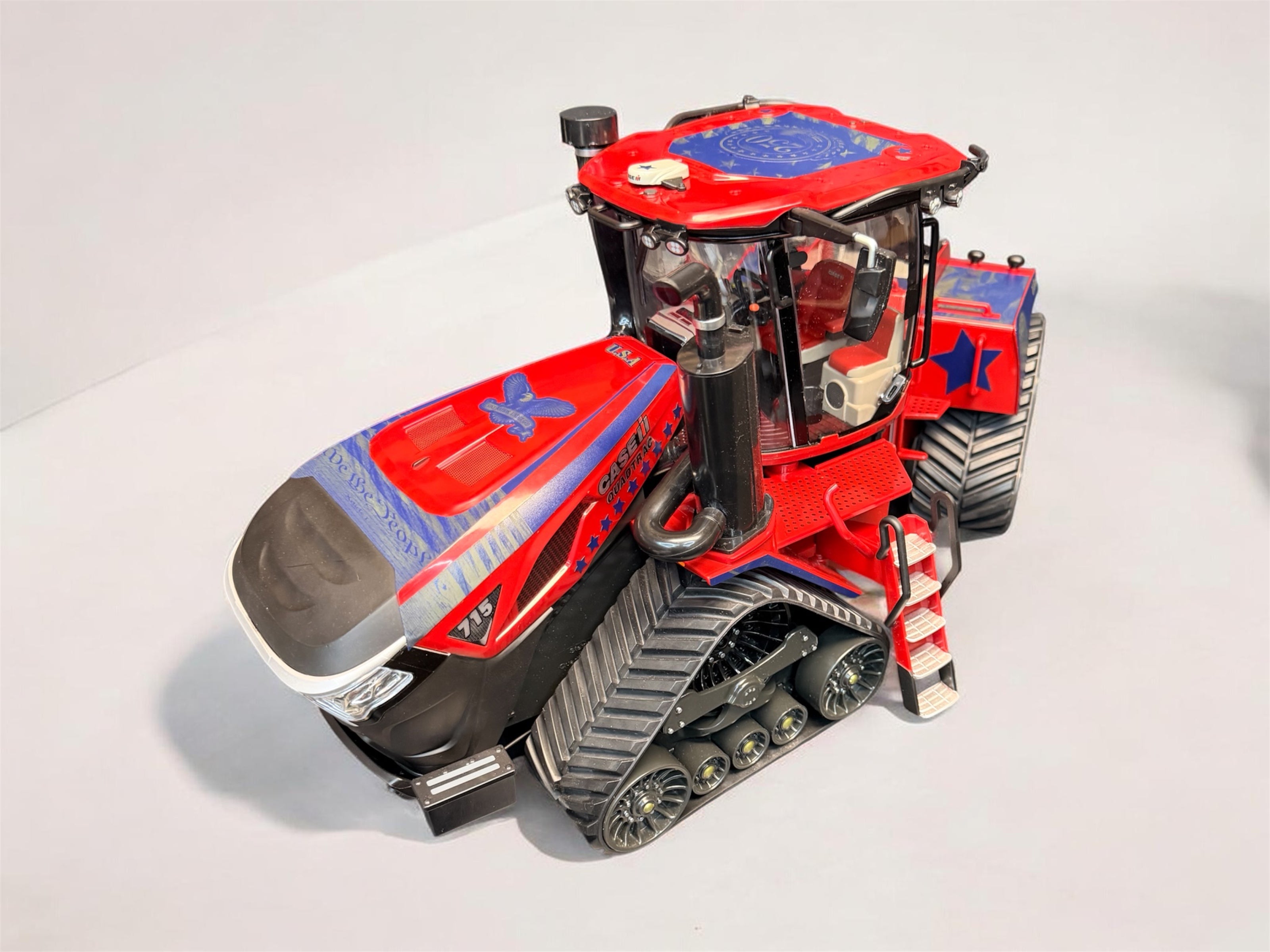 America 250 Limited Edition 1:16 Case IH 715 QuadTrac Tractor | Patriotic USA 250th Engraved Wrap