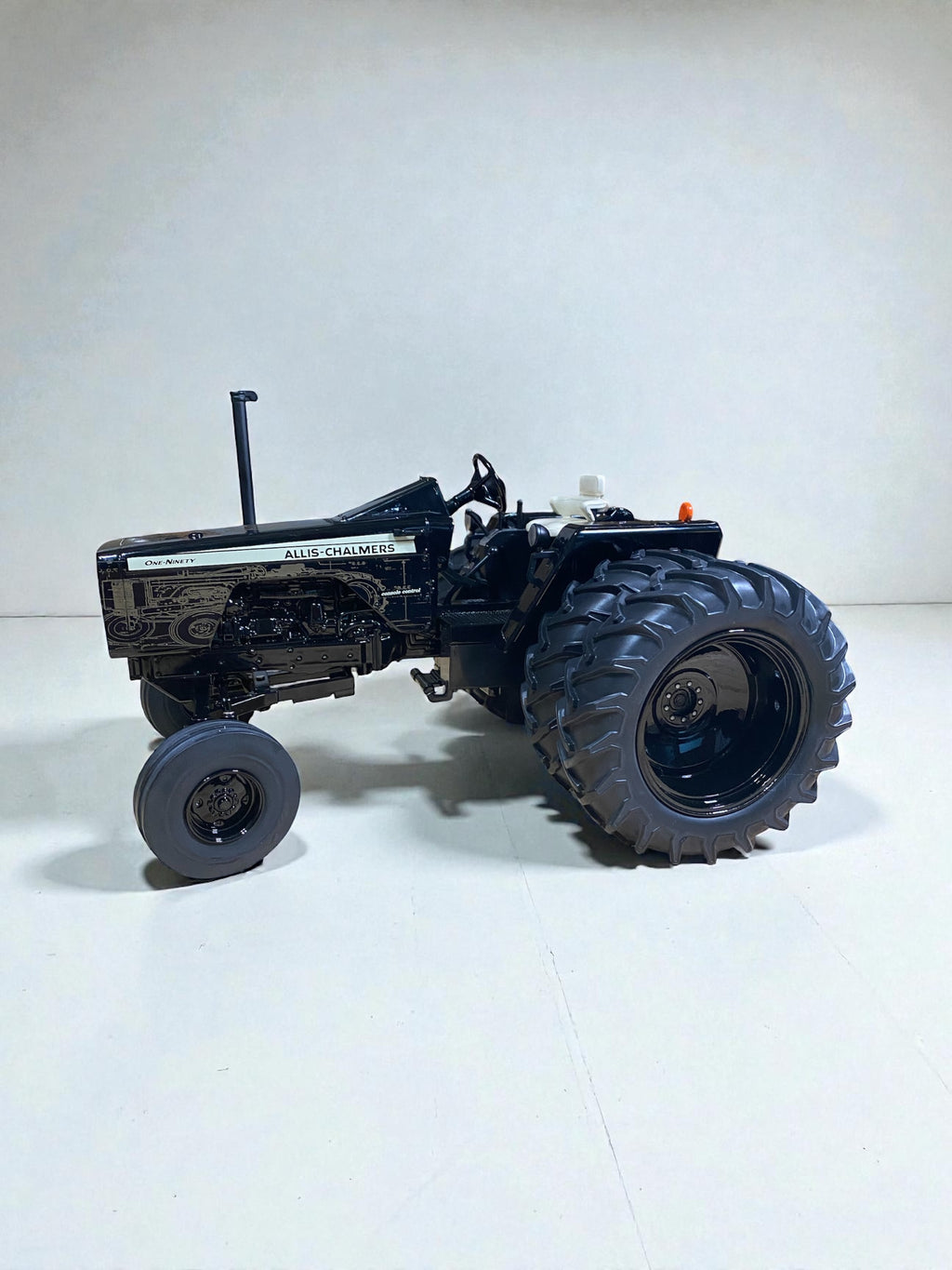 1/16 Allis-Chalmers One-Ninety Black Chase – “Diesel Sovereign” Theme | One-Of-One - Tractor Wrap Factory