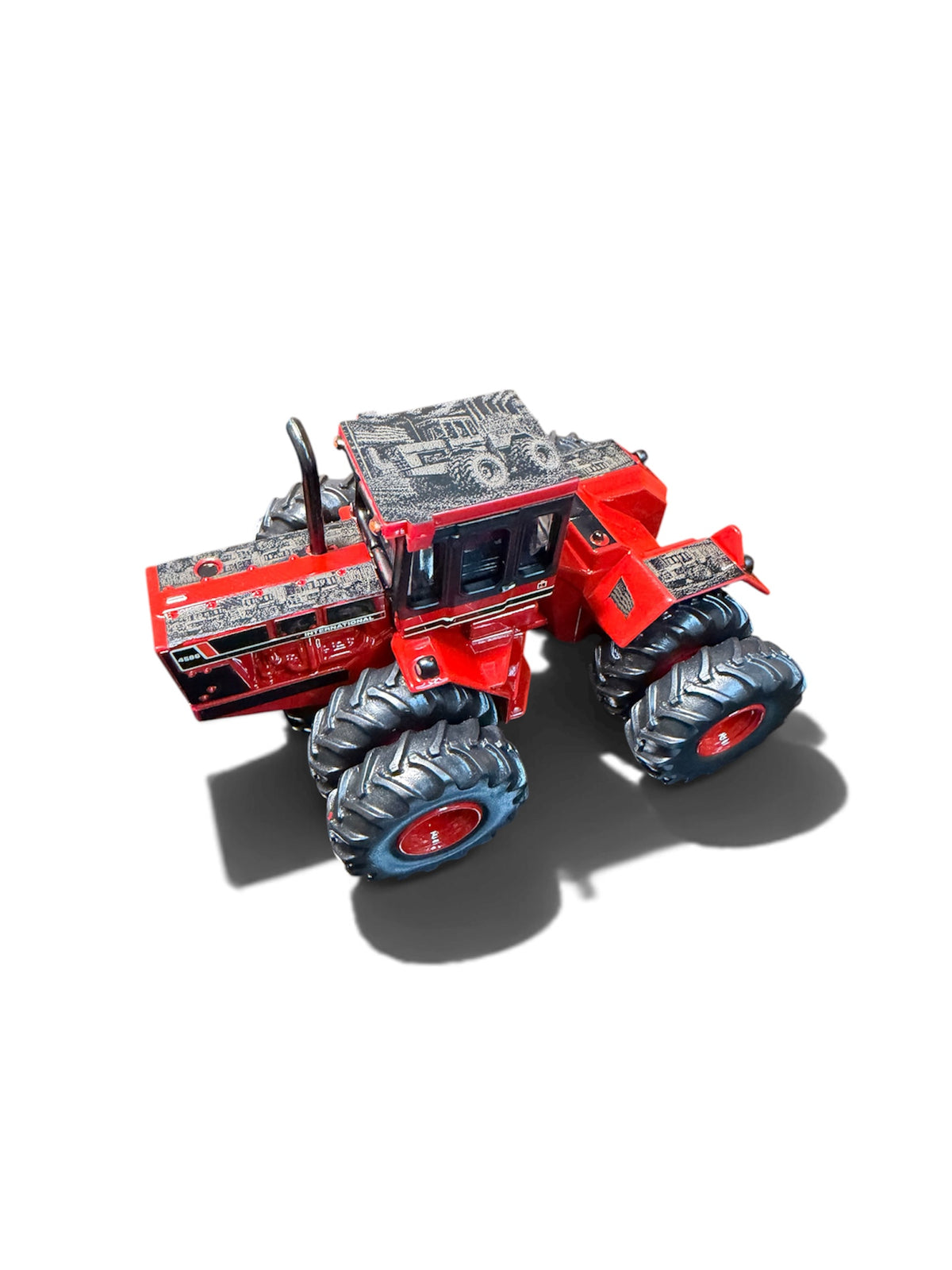 1/64 International Harvester 4586 Prestige Collection Tractor – “Power Legend”